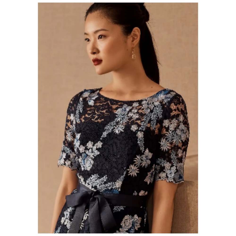 Adrianna Papell Navy Floral Lace Column Maxi Gown Short Sleeve NWT 2 - Picture 4 of 10